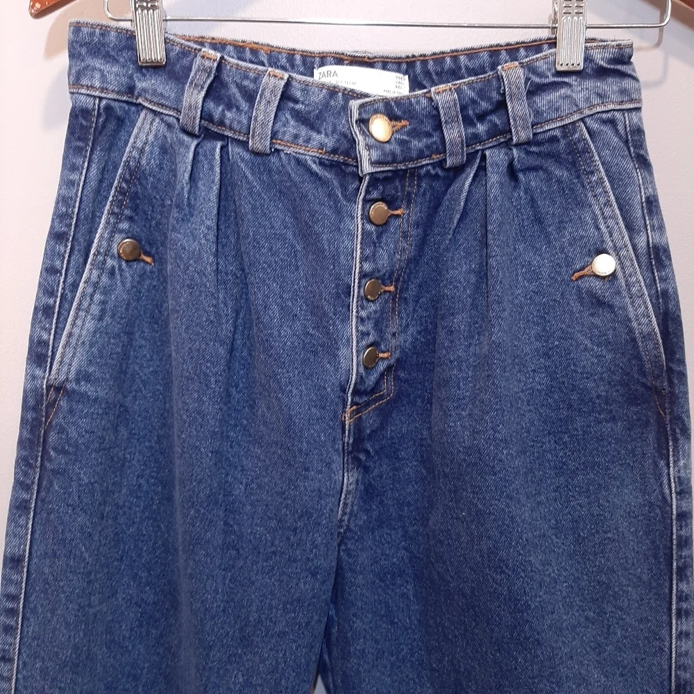 ZARA High Waist Mom Jeans Pleated 80s Style Tapered Leg Cropped Ankle Denim